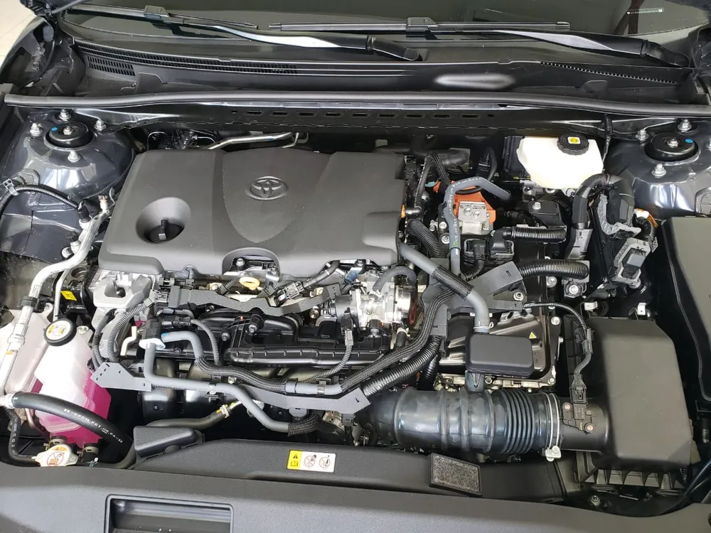 Toyota Camry SE 2025 Gris Caracas
