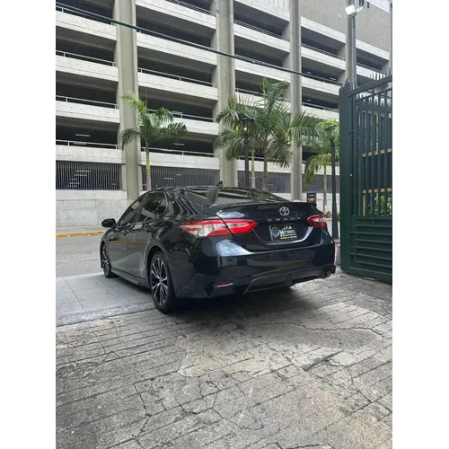 Toyota Camry SE 2020 Azul Caracas