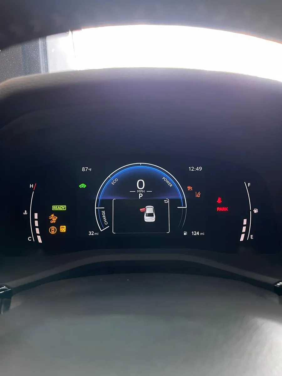 Toyota Camry SE Hybrid 2025 Gris Caracas