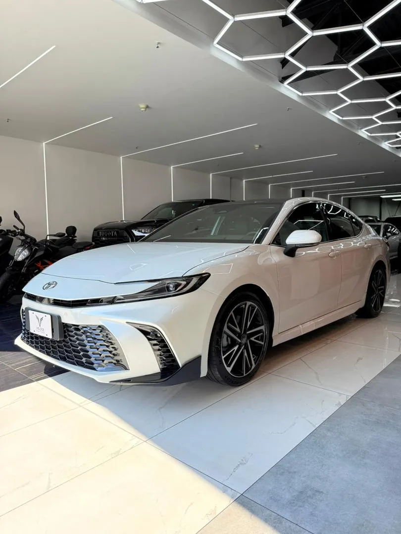 Toyota Camry Sport 2025 Blanco Caracas