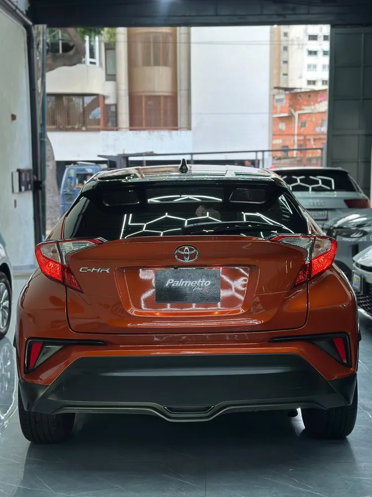 Toyota CH-R 2020 Naranja Caracas