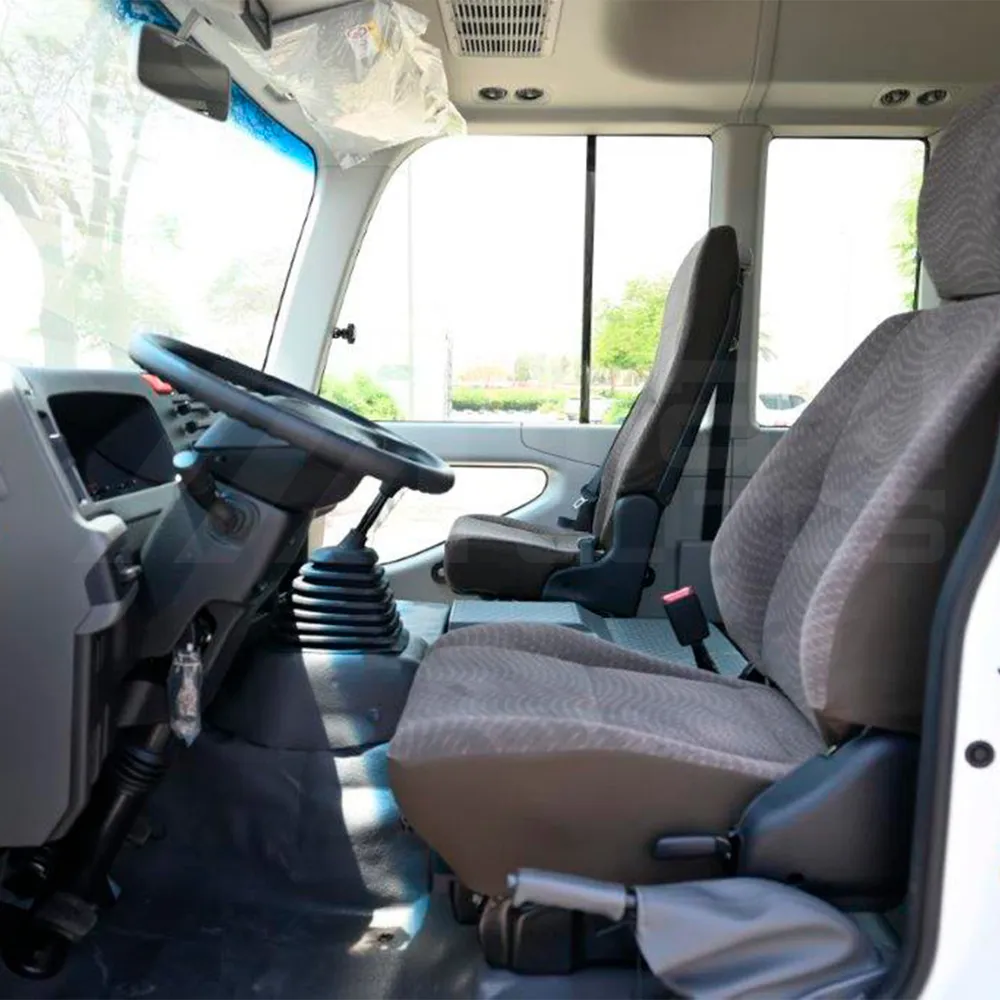 Toyota Coaster 2026 Blanco Caracas
