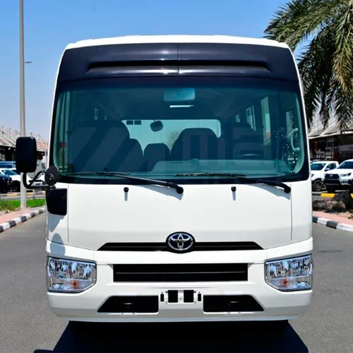 Toyota Coaster 2026 Blanco Caracas