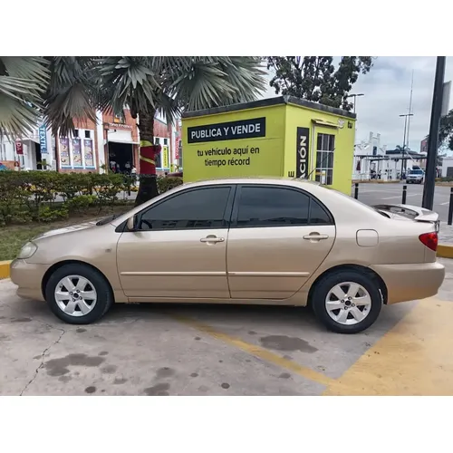 Toyota Corolla 2004 Beige Caracas