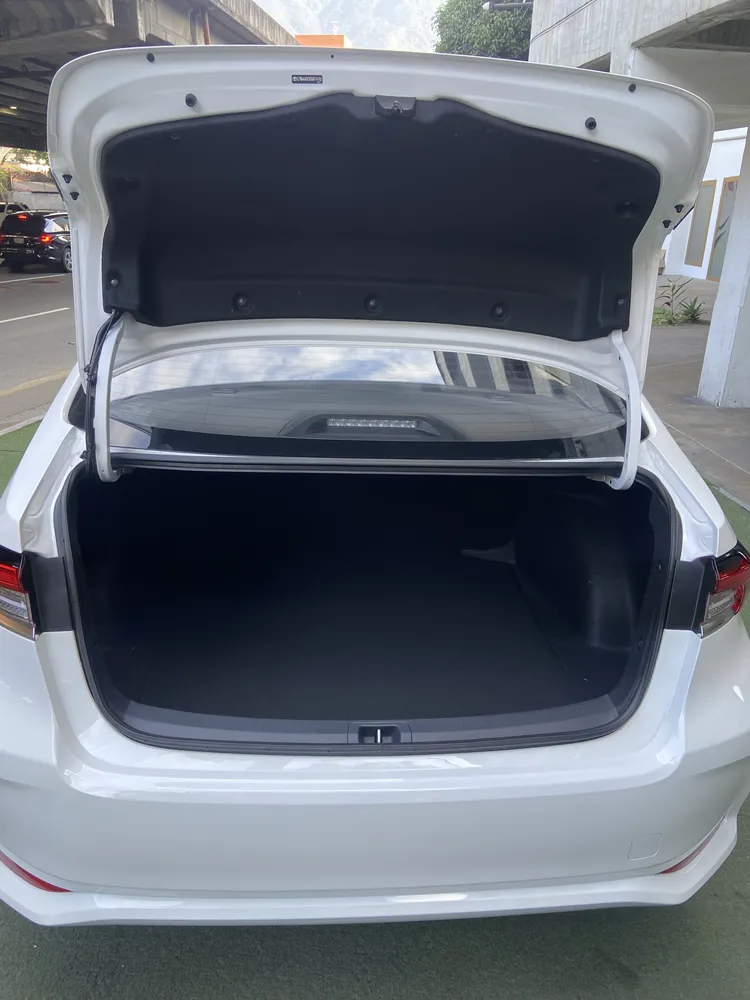 Toyota Corolla 2025 Blanco Caracas