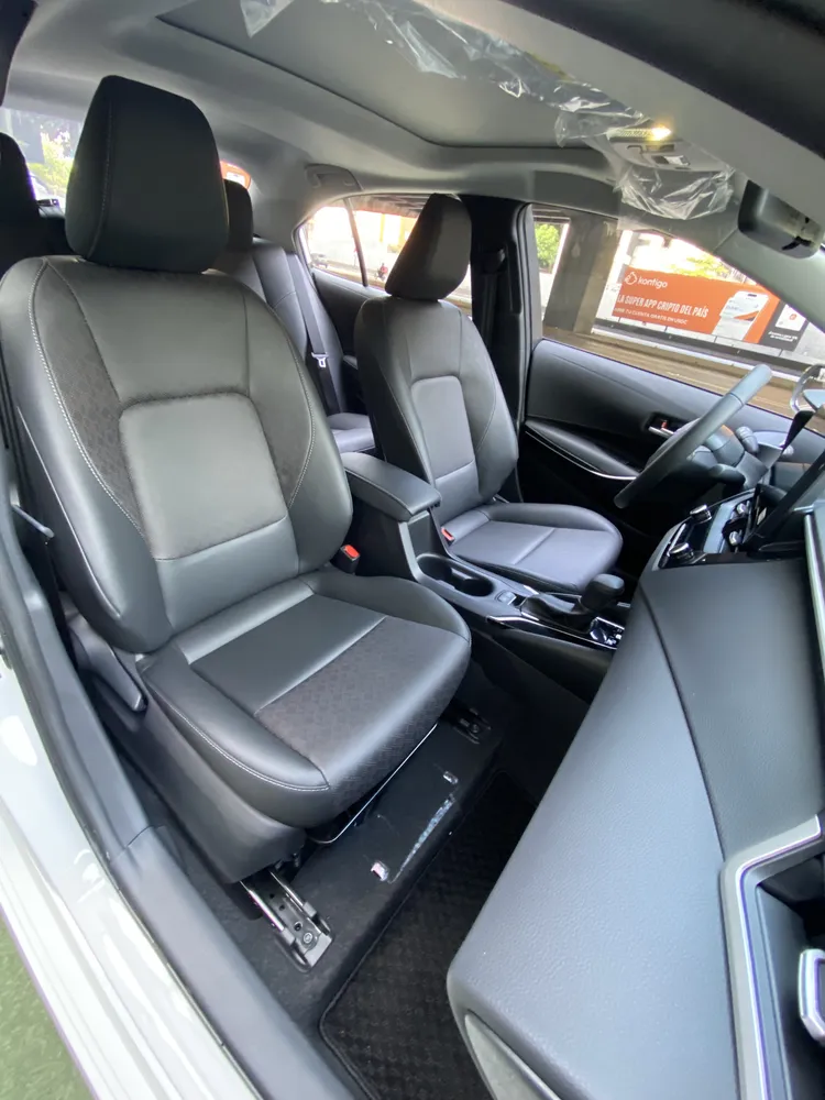 Toyota Corolla 2025 Blanco Caracas