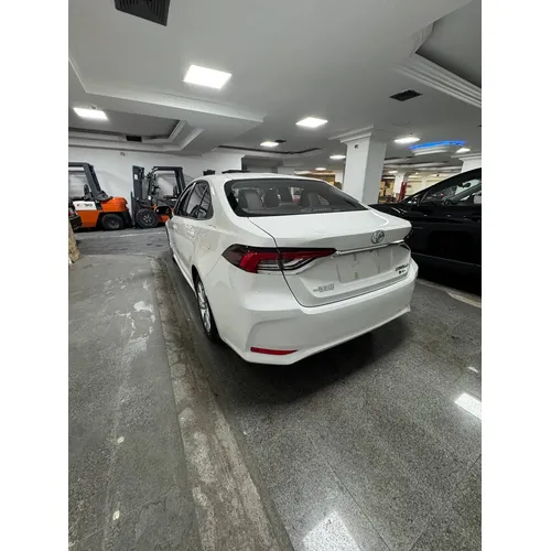 Toyota Corolla 2025 Blanco Caracas