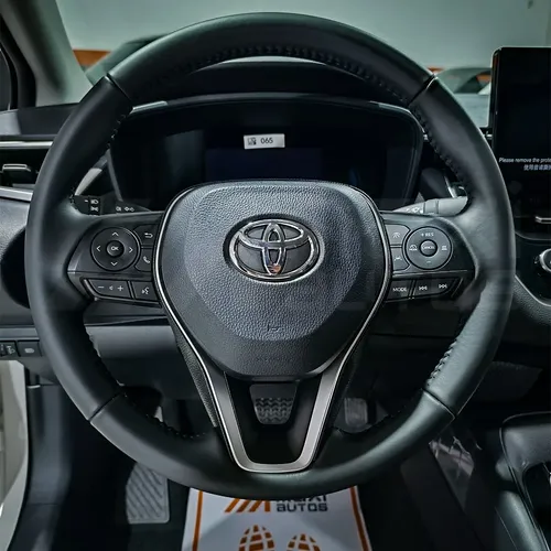 Toyota Corolla 2025 Blanco Caracas