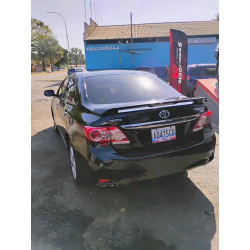 Toyota Corolla GLI 2013 Negro Maracay