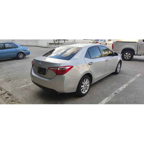 Toyota Corolla 2016 Plateado Caracas