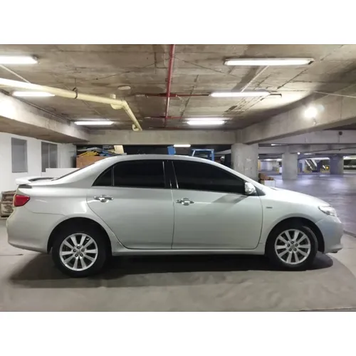 Toyota Corolla GLI 2010 Plateado Caracas