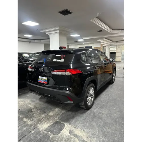 Toyota Corolla Cross 2025 Negro Caracas