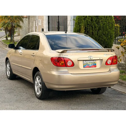 Toyota Corolla 2004 Dorado Caracas