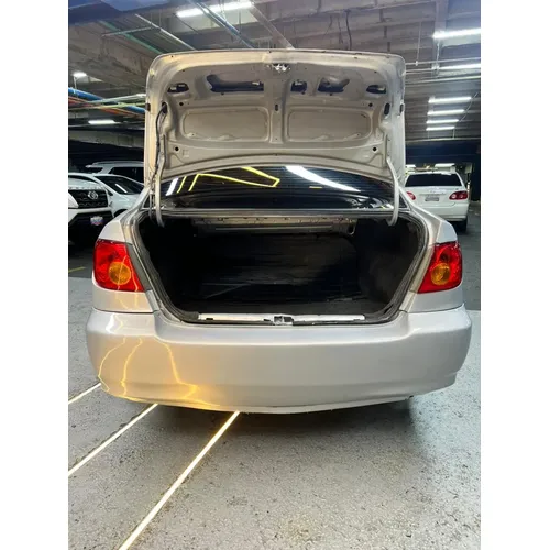 Toyota Corolla 2006 Plateado Caracas