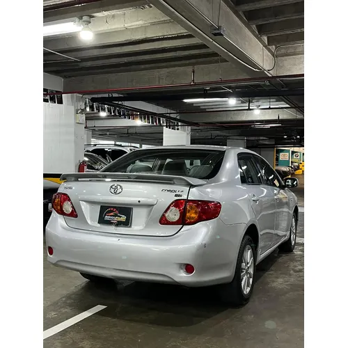 Toyota Corolla XEI 2010 Plateado Caracas