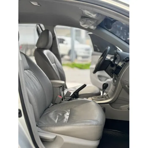 Toyota Corolla GLI 2011 Plateado Caracas