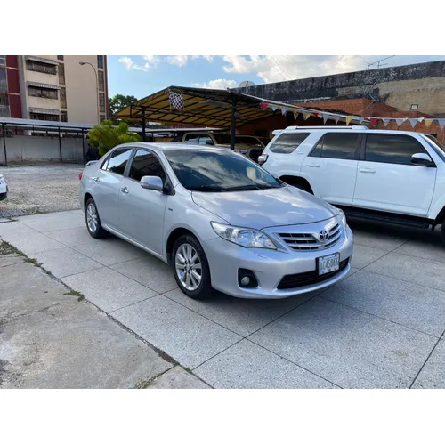 Toyota Corolla GLI 2012 Plateado Valencia