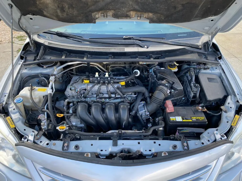 Toyota Corolla GLI 2012 Plateado Valencia