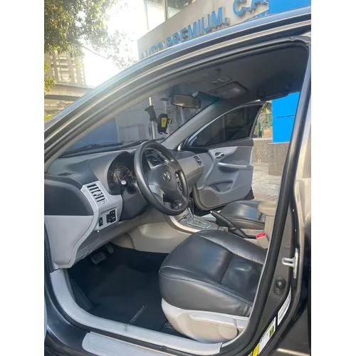 Toyota Corolla 2013 Negro Caracas