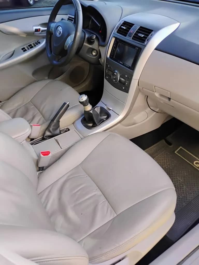 Toyota Corolla 2013 Gris