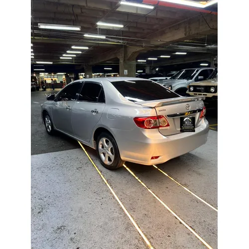Toyota Corolla GLI 2014 Plateado Caracas