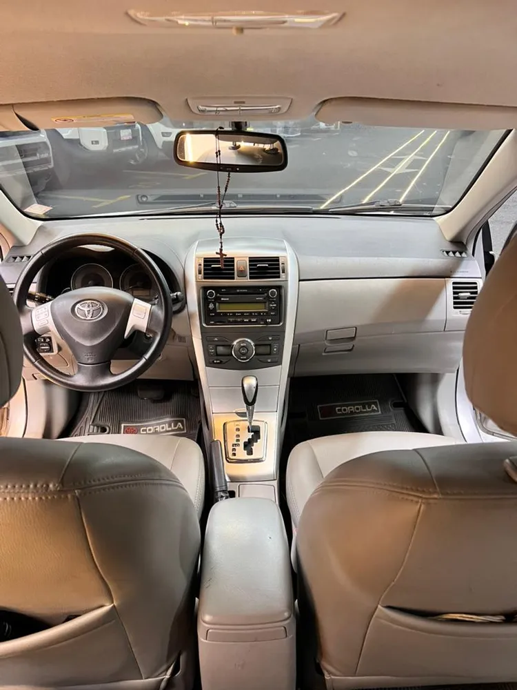 Toyota Corolla GLI 2014 Plateado Caracas