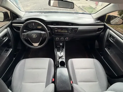 Toyota Corolla 2015 Plateado Caracas