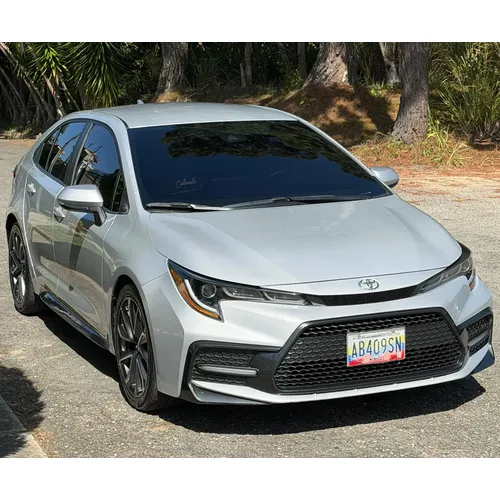 Toyota Corolla 2022 Plateado Caracas