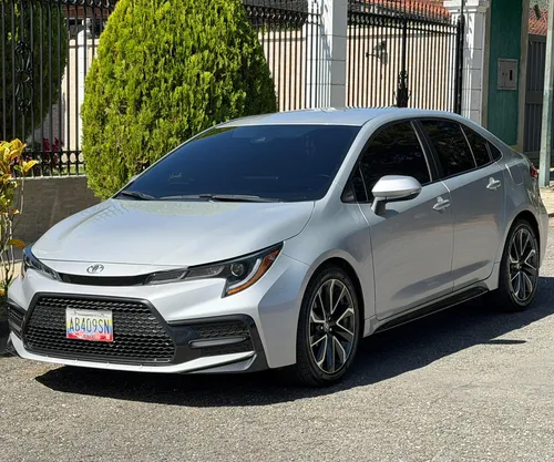 Toyota Corolla 2022 Gris Caracas