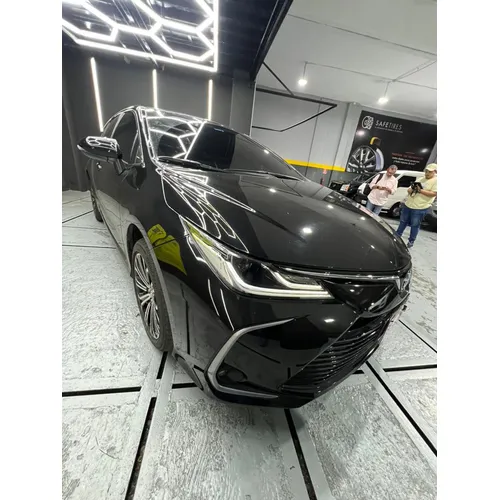Toyota Corolla 2023 Negro Caracas