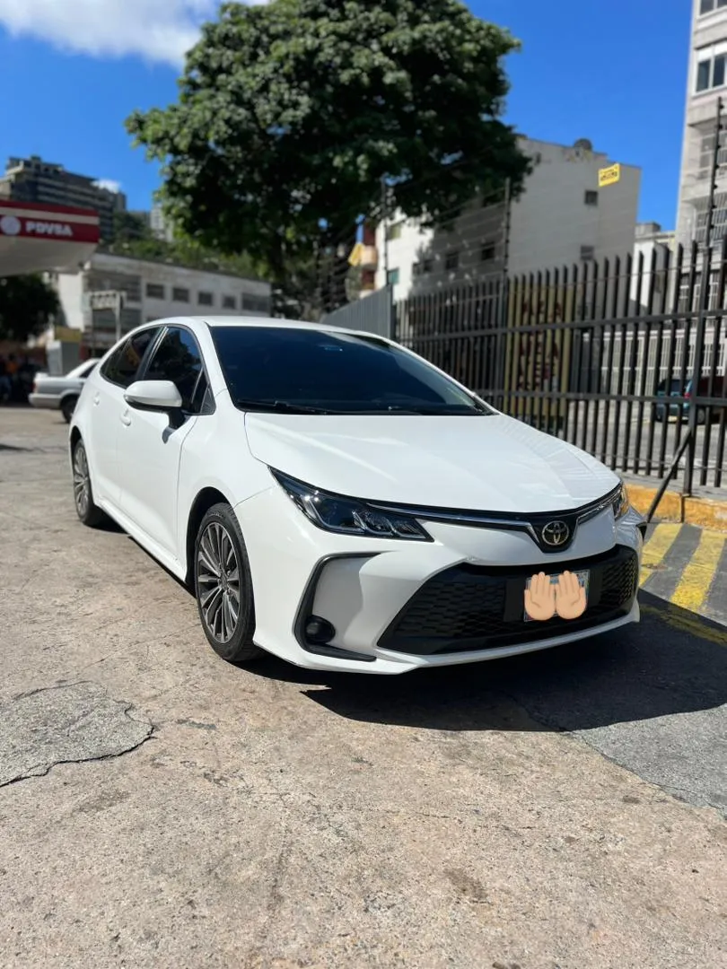 Toyota Corolla 2024 Blanco Caracas