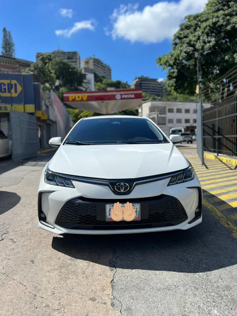 Toyota Corolla 2024 Blanco Caracas