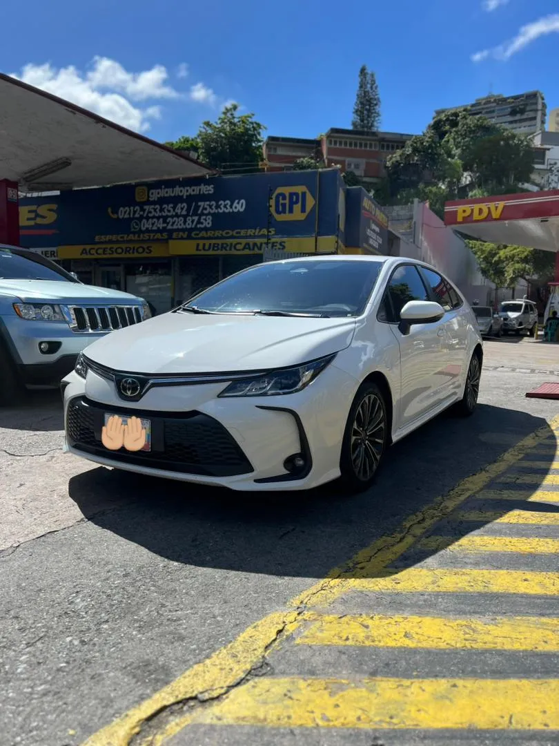 Toyota Corolla 2024 Blanco Caracas