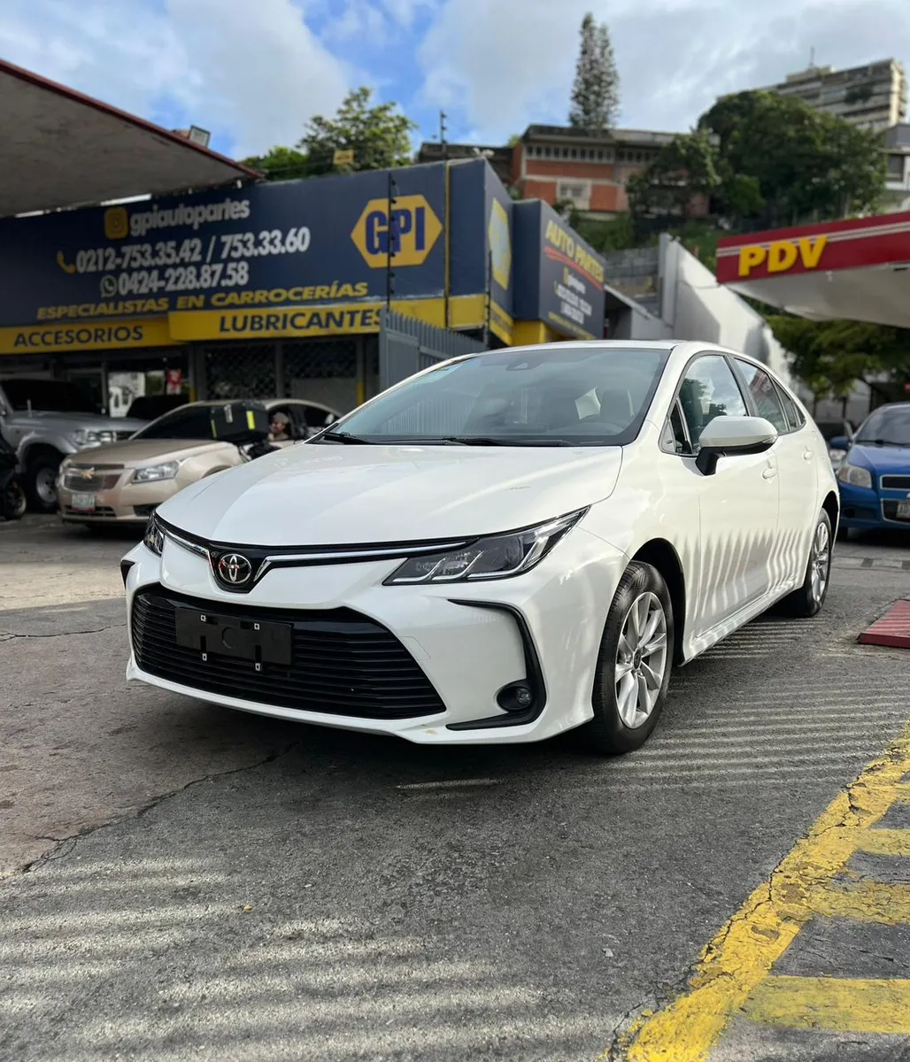Toyota Corolla levin 2025 Blanco Caracas