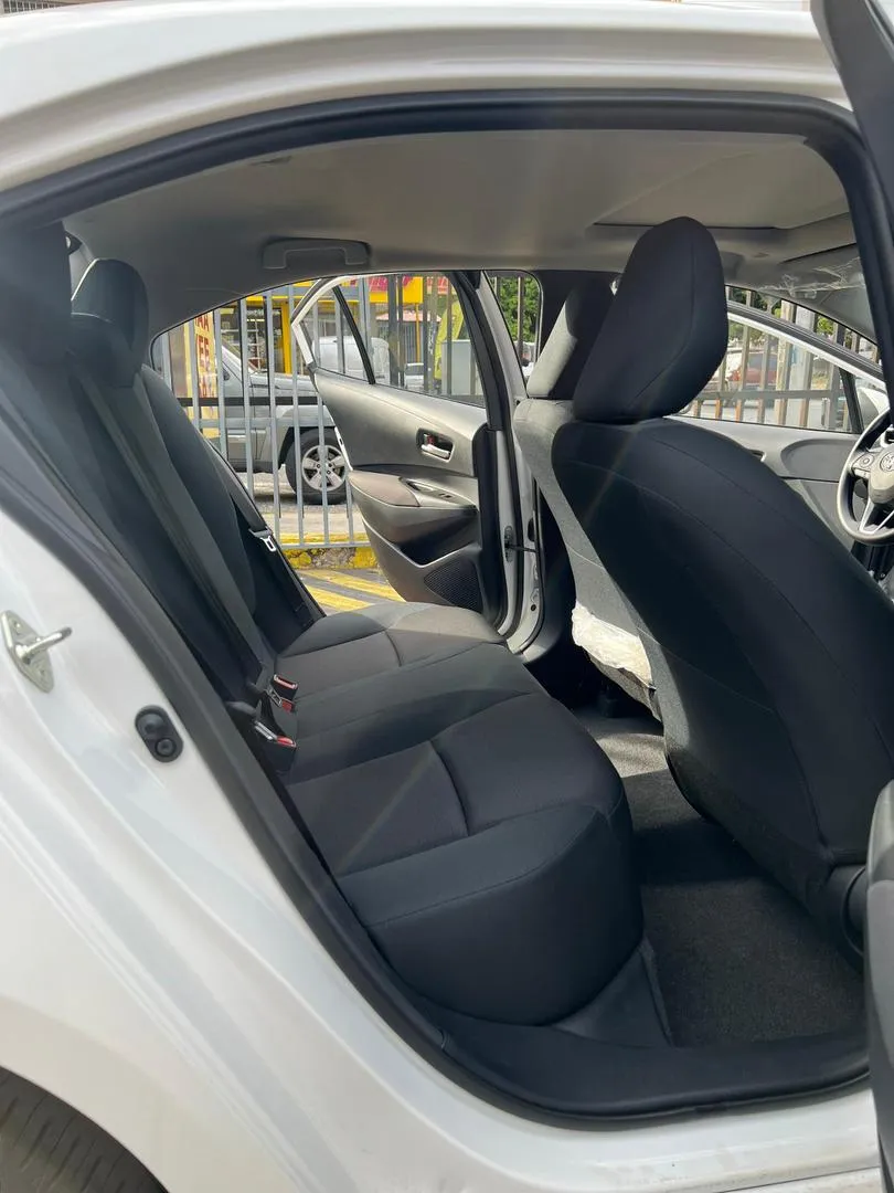 Toyota Corolla 2025 Levin 1.2 Turbo blanco5