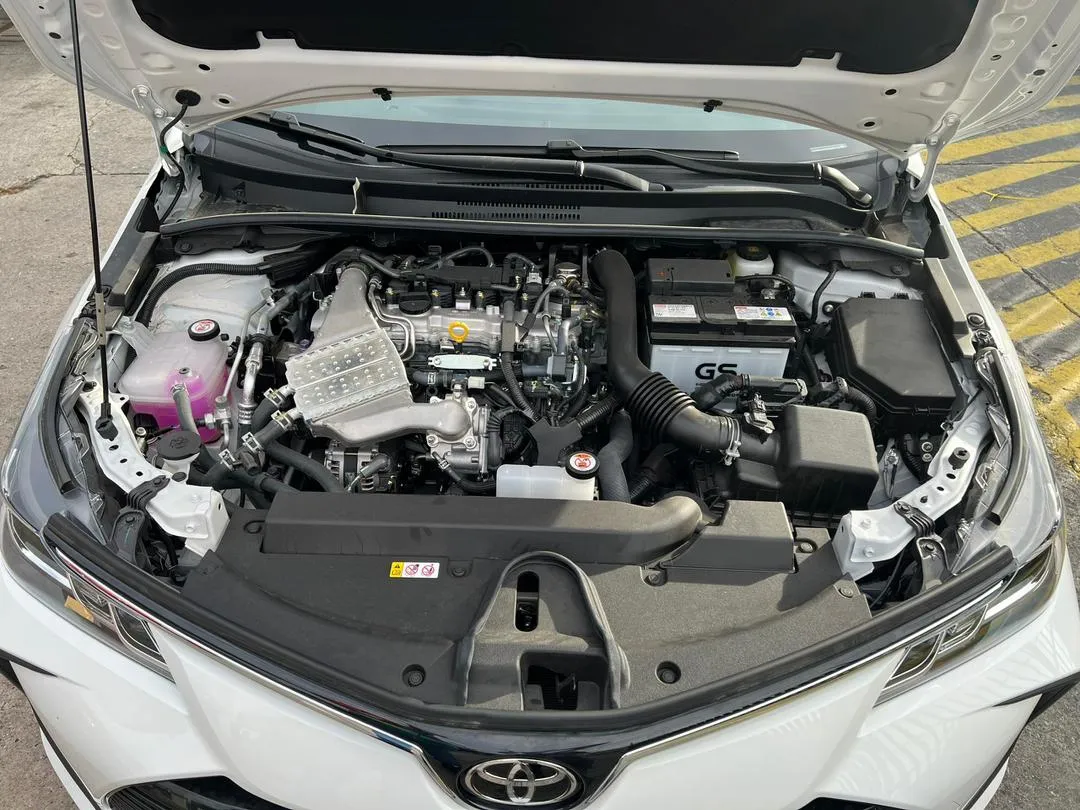 Toyota Corolla 2025 Levin 1.2 Turbo blanco9