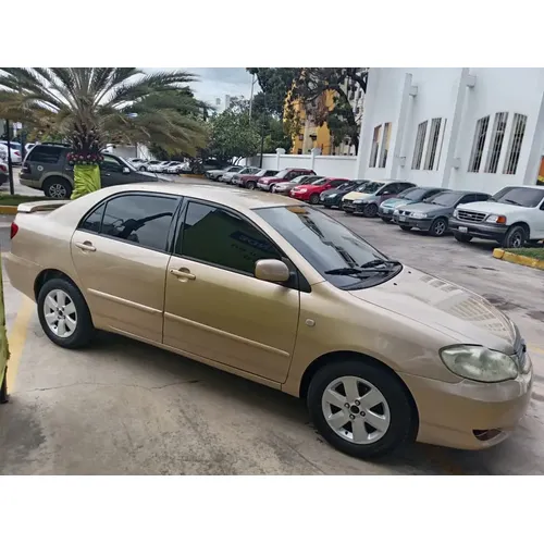 Toyota Corolla 2004 Beige Caracas