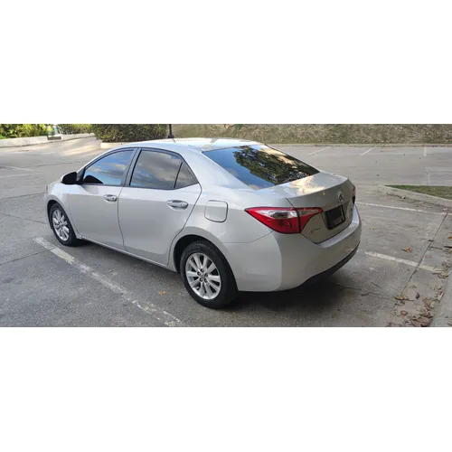 Toyota Corolla 2016 Plateado Caracas