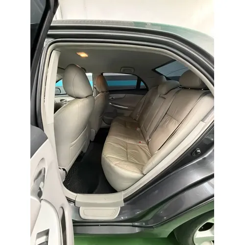 Toyota Corolla GLI 2013 Gris Caracas