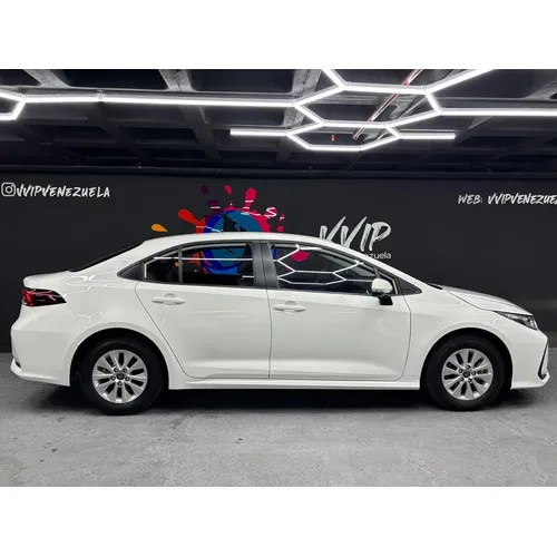 Toyota Corolla 2025 Blanco Caracas