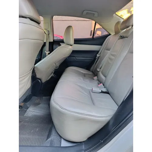 Toyota Corolla 2015 Plateado Caracas