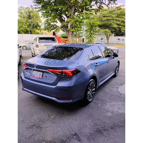 Toyota Corolla 2024 Gris Girardot
