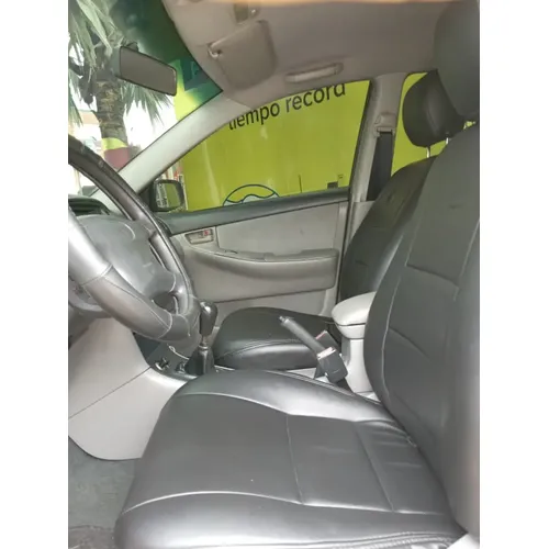 Toyota Corolla 2004 Beige Caracas