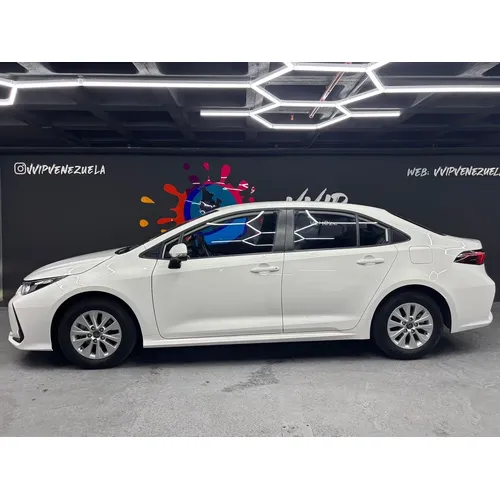 Toyota Corolla 2025 Blanco Caracas