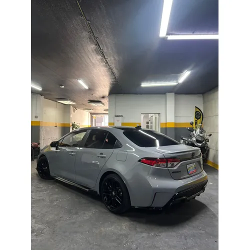 Toyota Corolla 2022 Gris Caracas