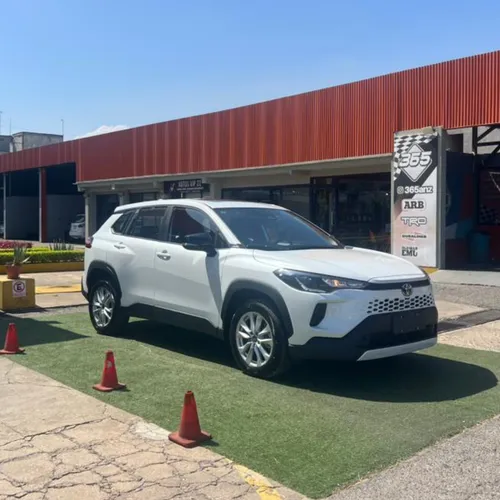Toyota Corolla Cross 2026 Blanco Lechería
