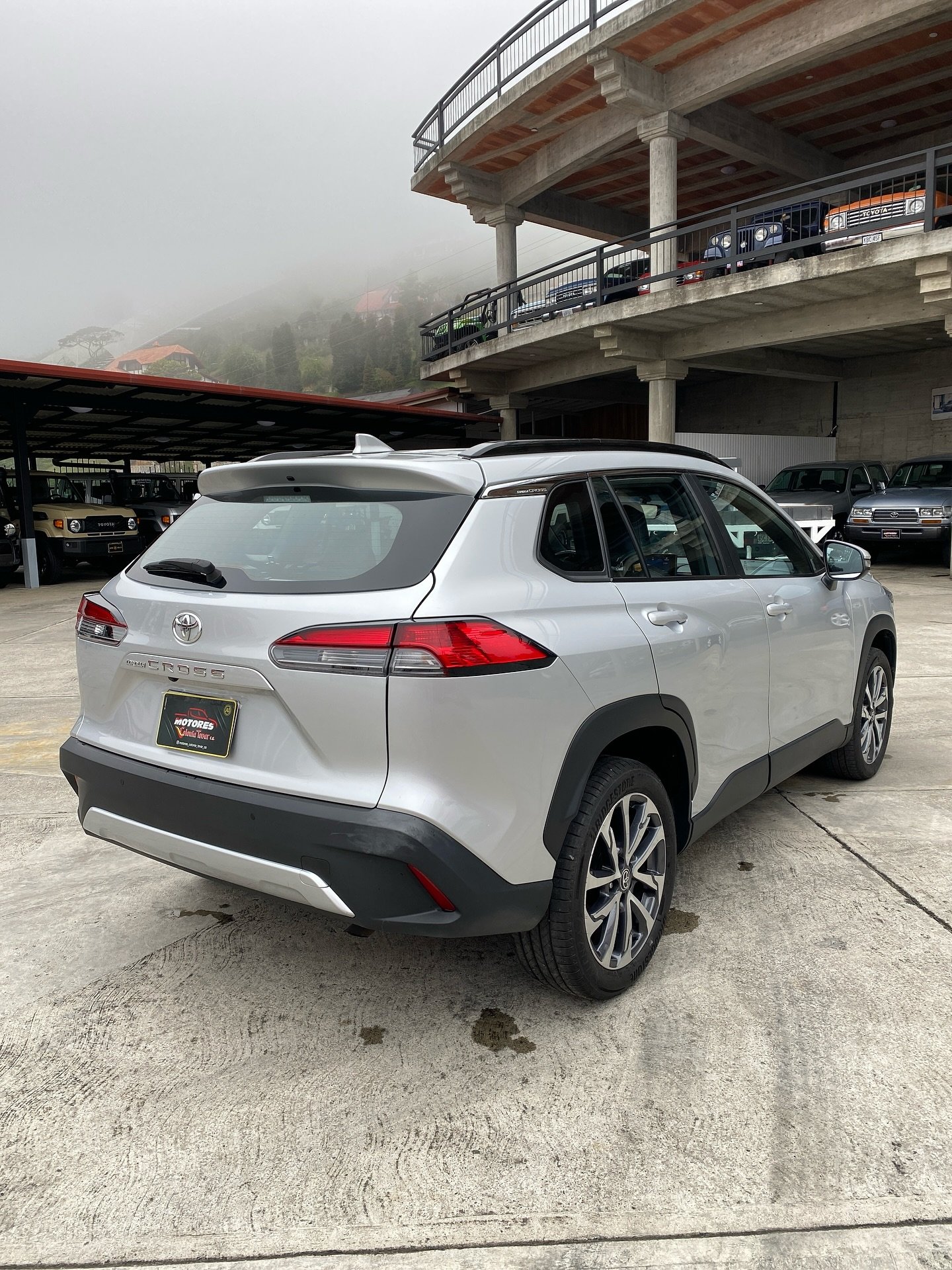 Toyota Corolla Cross 2022 Plata