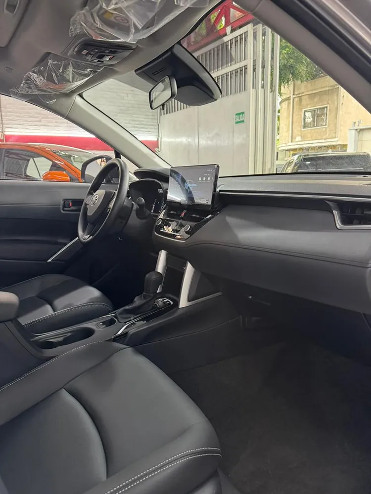 Toyota Corolla Cross 2025 Gris Caracas