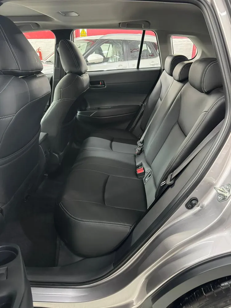Toyota Corolla Cross 2025 Gris Caracas