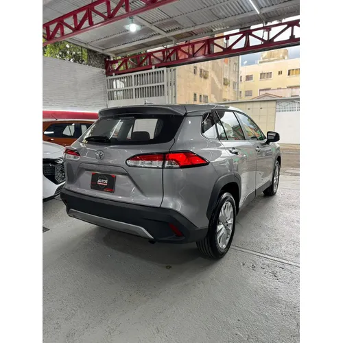 Toyota Corolla Cross 2025 Gris Caracas